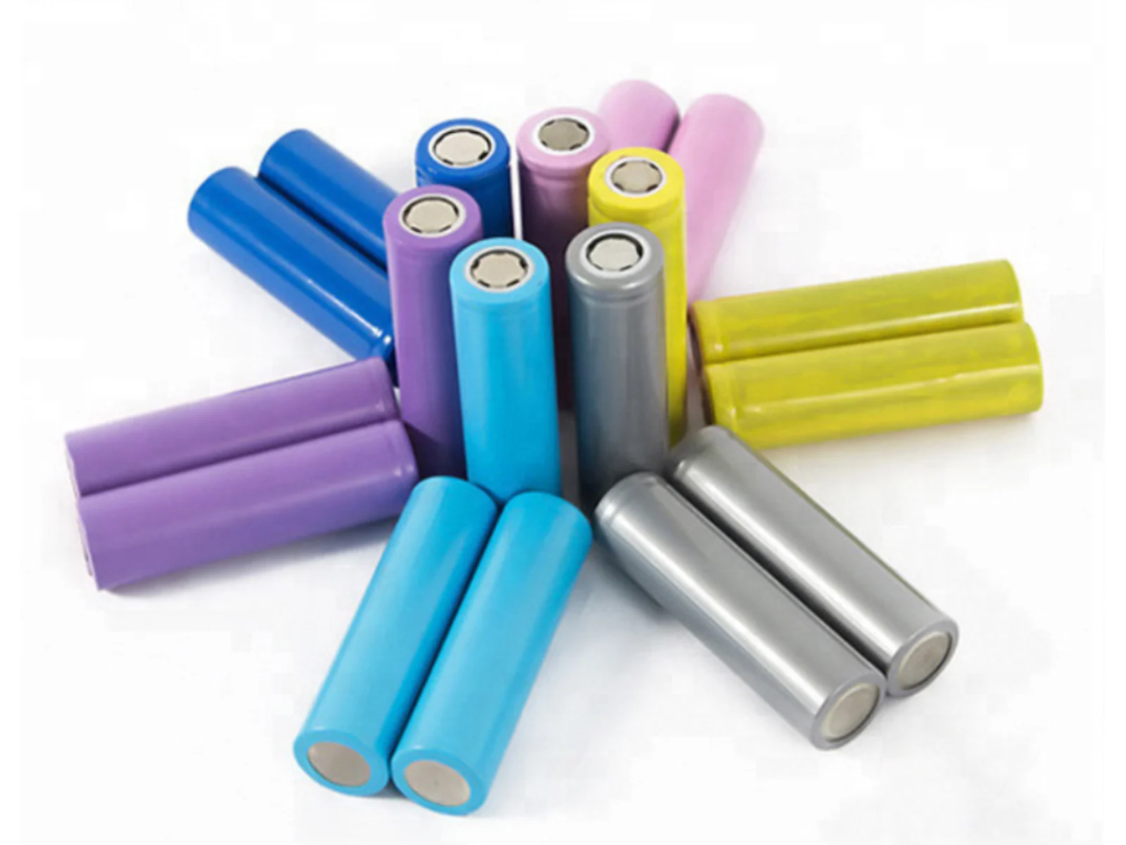 Mixed-color 18650 cylindrical cells arranged in a fan shape